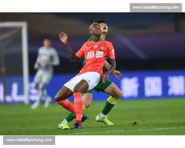 卡内达的硬气：做不成冠军，就做冠军判官